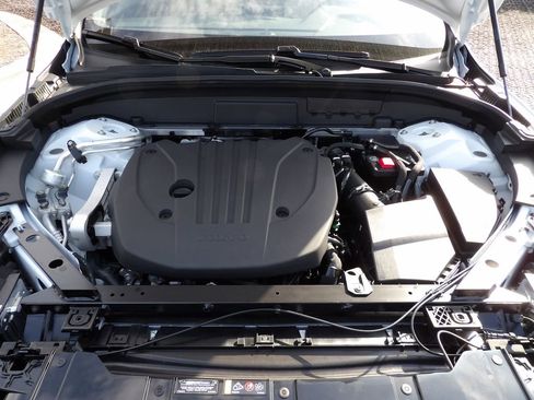 New 2026 Volvo XC60 B5 Plus w/ Protection Package Premier image 27