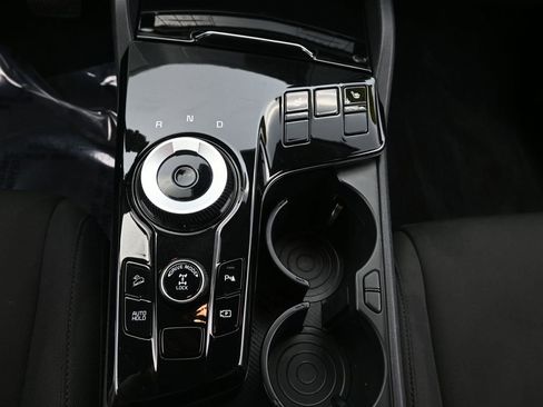 Used 2023 Kia Sportage LX image 22