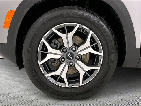 Used 2021 Kia Seltos EX image 26
