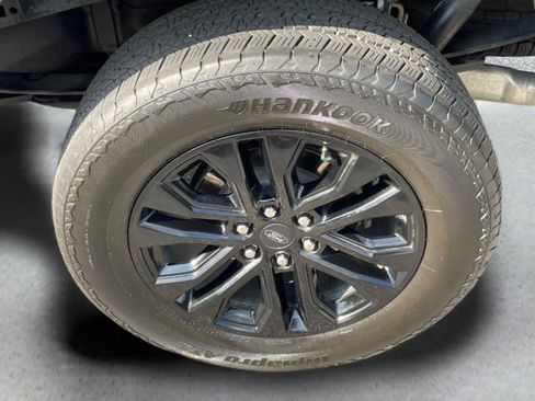 Used 2025 Ford F150 Lariat w/ Equipment Group 502A High AWD/4WD image 12