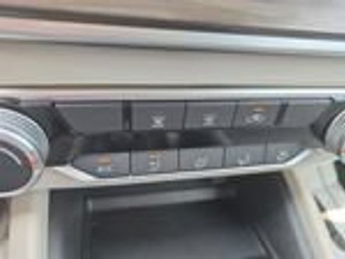 Used 2025 Nissan Altima 2.5 SV FWD image 25