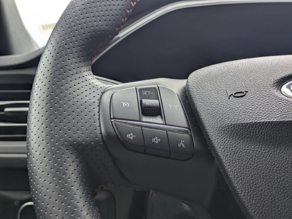 Used 2025 Ford Escape ST-Line AWD/4WD image 22