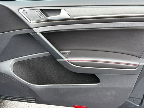 Used 2018 Volkswagen GTI SE w/ SE Leather Package FWD image 34