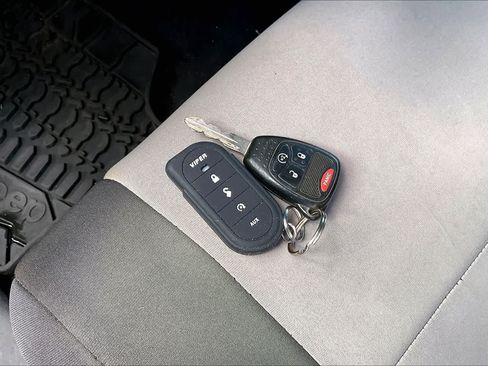 Used 2009 Jeep Wrangler Unlimited Rubicon w/ Trailer Tow Group AWD/4WD image 19