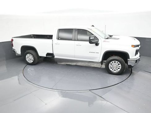 Used 2024 Chevrolet Silverado 2500 LT AWD/4WD image 60