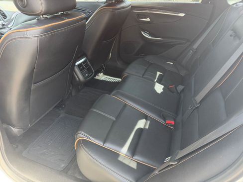 Used 2019 Chevrolet Impala Premier FWD image 37