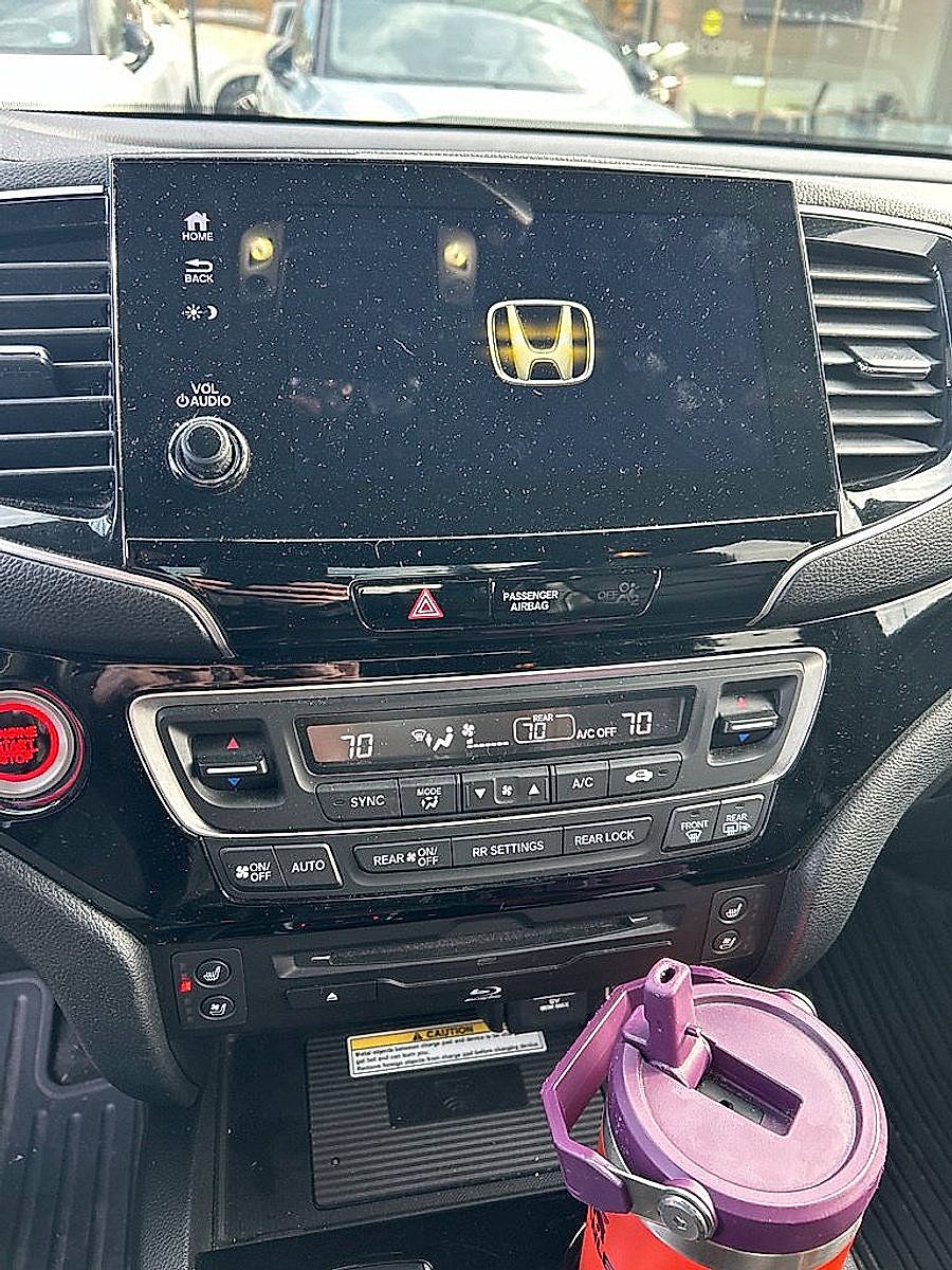 Used 2021 Honda Pilot Black Edition image 3