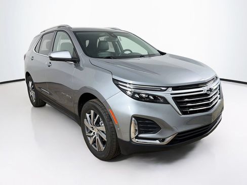 Used 2024 Chevrolet Equinox Premier AWD/4WD image 3