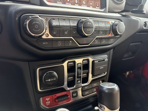 Used 2019 Jeep Wrangler Unlimited Rubicon AWD/4WD image 67