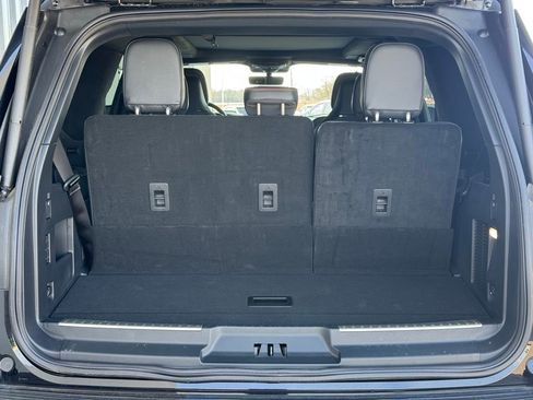 Used 2023 Lincoln Navigator Black Label image 9