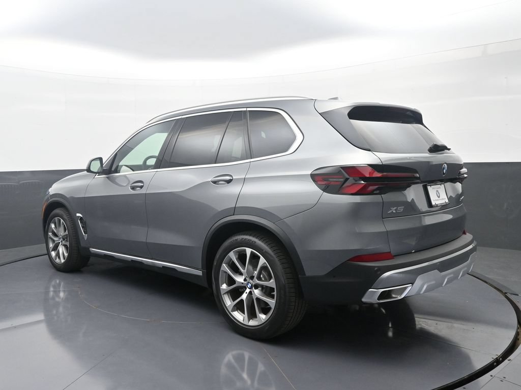 New 2026 BMW X5 xDrive40i w/ Climate Comfort Package AWD/4WD image 5