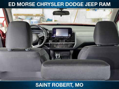 Used 2024 Nissan Pathfinder SV FWD image 39