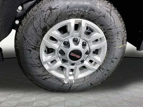 New 2026 GMC Sierra 2500 SLE w/ SLE Value Package; AWD/4WD image 12