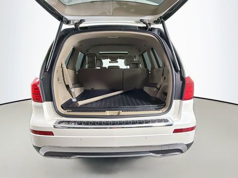 Used 2014 Mercedes-Benz GL 450 4MATIC image 26