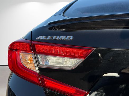 Used 2022 Honda Accord Sport image 10