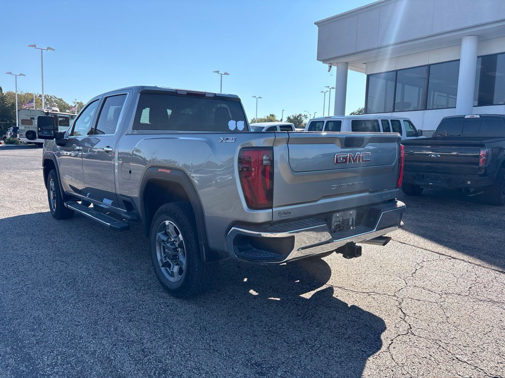 Used 2025 GMC Sierra 2500 SLT AWD/4WD image 5