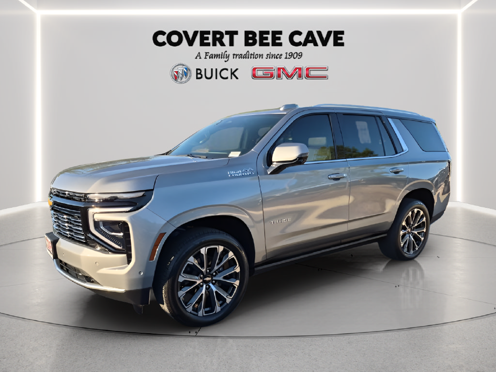 Used 2025 Chevrolet Tahoe High Country RWD image 3