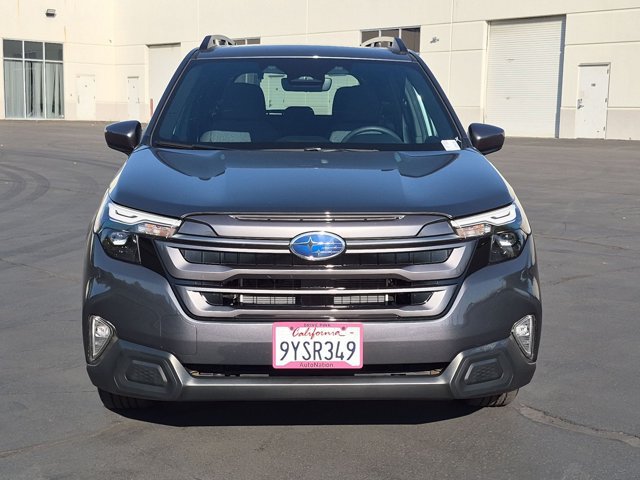 Used 2026 Subaru Forester Premium AWD/4WD image 2