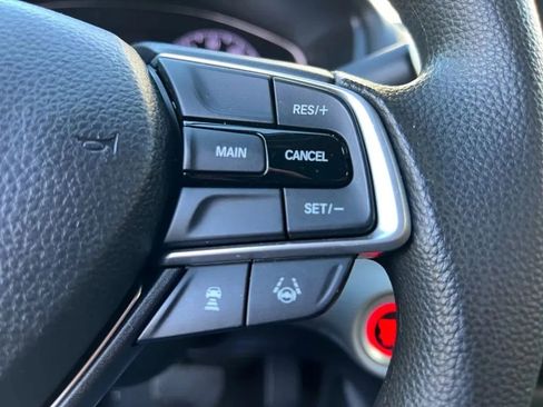 Used 2019 Honda Accord LX image 39