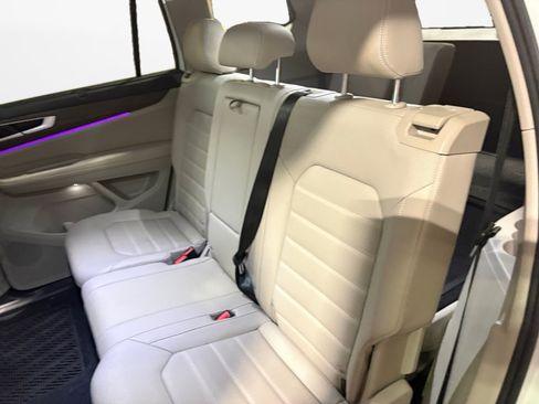 Certified 2026 Volkswagen Atlas SEL AWD/4WD image 12