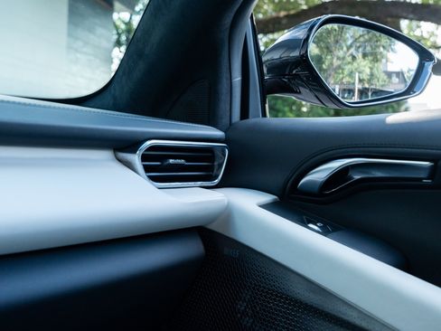 Used 2024 Lotus Emira First Edition image 30