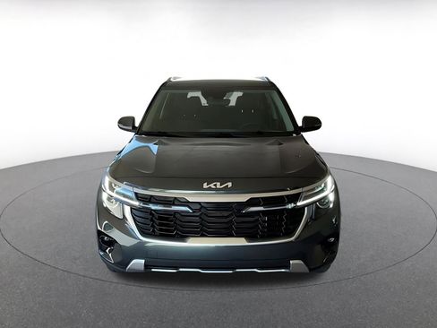 Used 2025 Kia Seltos S image 4