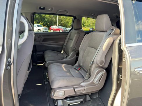 Used 2019 Honda Odyssey EX image 24