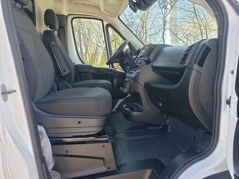 Used 2025 RAM ProMaster 2500 w/ Safety Group image 18