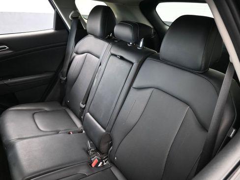 Used 2026 Kia Sportage EX w/ EX Panorama Roof Package FWD image 37