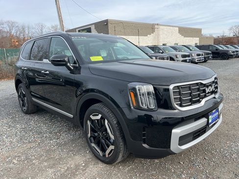 New 2025 Kia Telluride S image 5