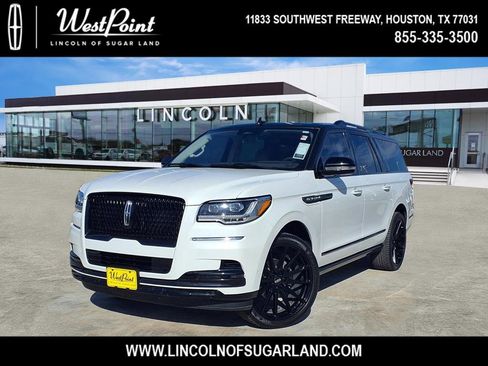 Used 2023 Lincoln Navigator L Reserve image 1