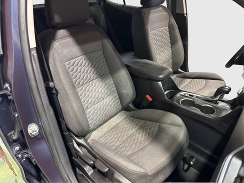 Used 2019 Chevrolet Equinox LT FWD image 18