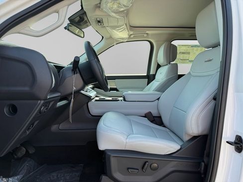 New 2026 Ford Expedition Max Platinum AWD/4WD image 9