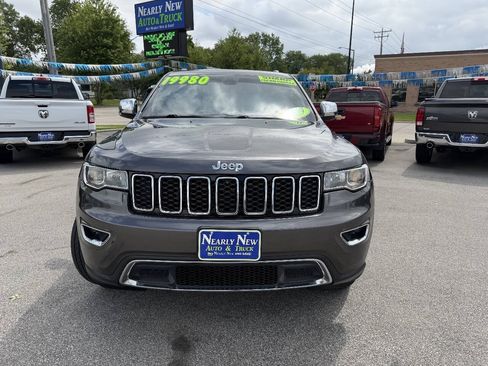 Used 2019 Jeep Grand Cherokee Limited w/ Trailer Tow Group IV AWD/4WD image 2