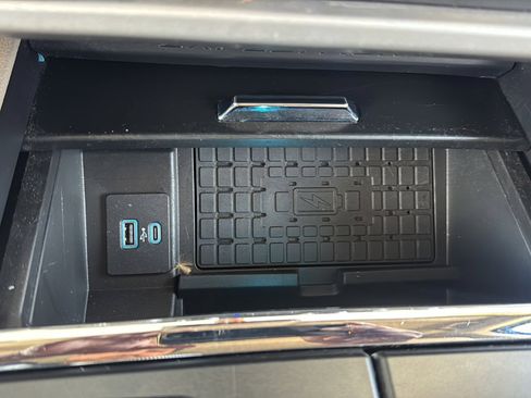 Used 2022 Ford Expedition XLT AWD/4WD image 41