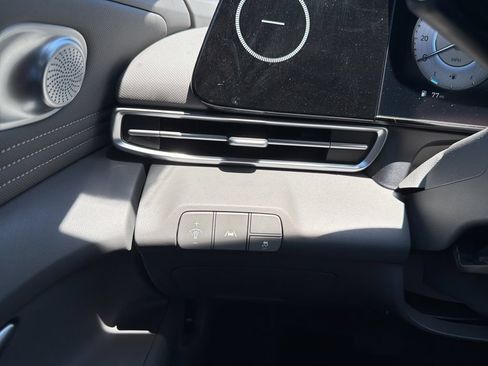 Used 2023 Hyundai Elantra SEL w/ Convenience Package FWD image 27