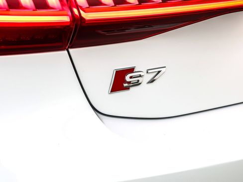 Used 2022 Audi S7 Premium Plus image 9