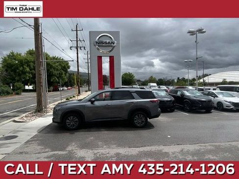 Certified 2024 Nissan Pathfinder SV AWD/4WD image 1
