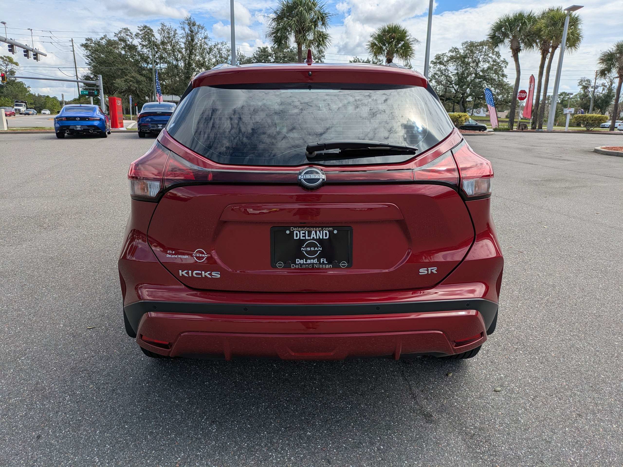 Certified 2024 Nissan Kicks SR w/ SR Premium Package FWD image 5