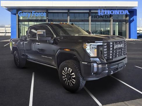 Used 2024 GMC Sierra 3500 Denali Ultimate AWD/4WD image 1