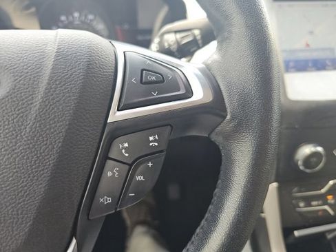 Used 2020 Ford Edge SEL w/ Convenience Package FWD image 23