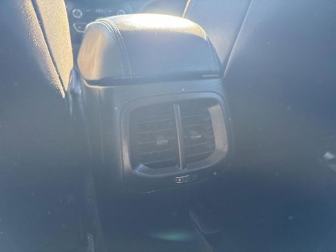 Used 2021 Jeep Cherokee Latitude w/ Safety Group AWD/4WD image 13