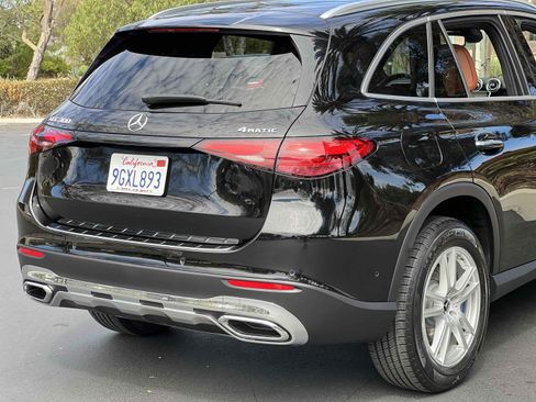 Used 2023 Mercedes-Benz GLC 300 4MATIC w/ Exclusive Trim Package image 59