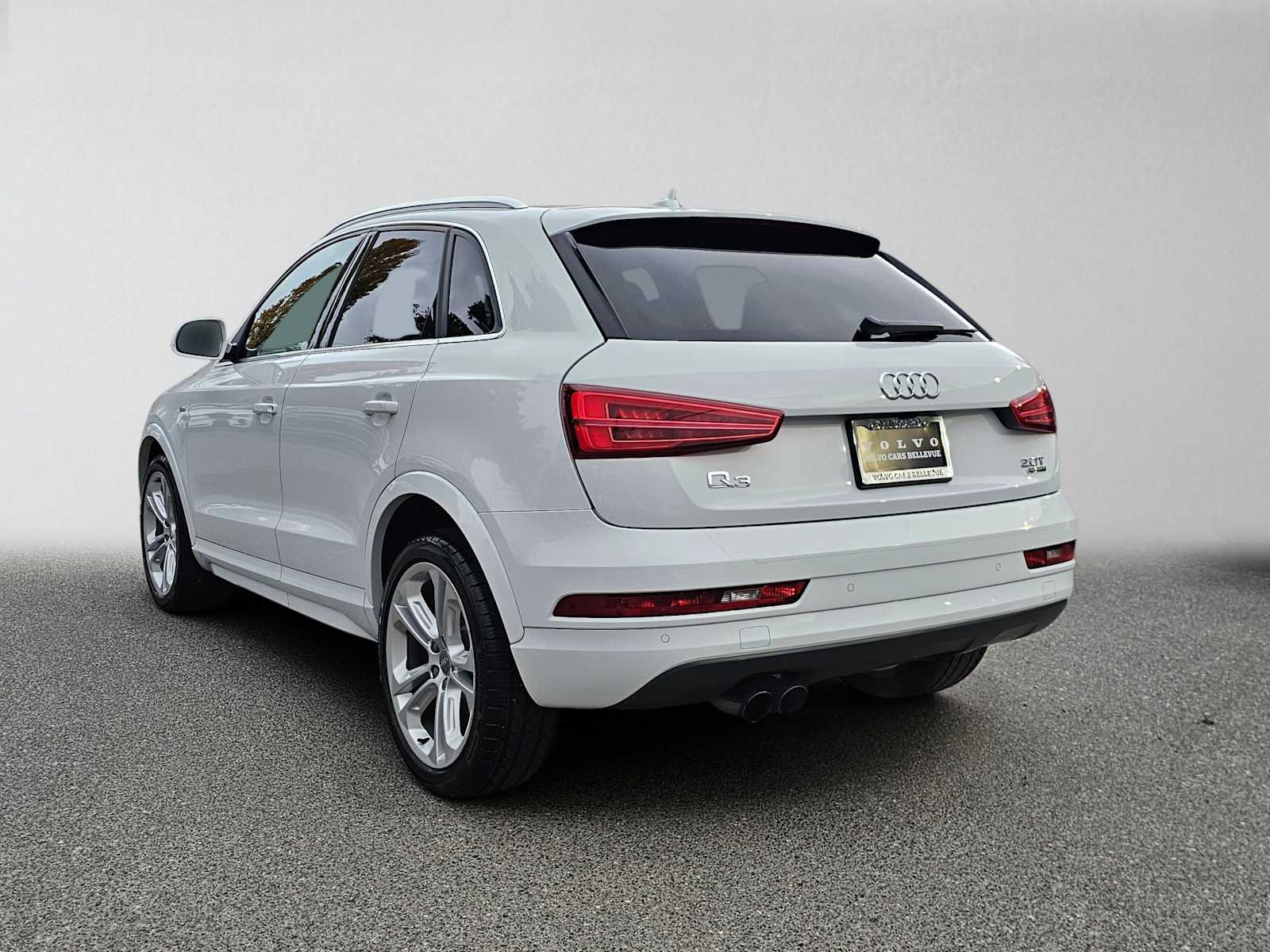 Used 2018 Audi Q3 2.0T Premium Plus w/ Premium Plus Package AWD/4WD image 5