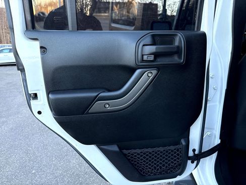 Used 2016 Jeep Wrangler Unlimited Sport w/ Quick Order Package 24S image 17