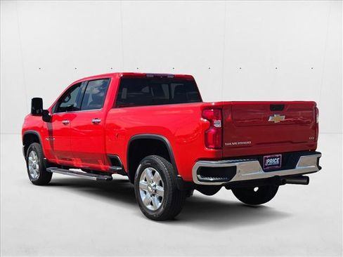 Used 2022 Chevrolet Silverado 2500 LTZ w/ LTZ Plus Package image 8