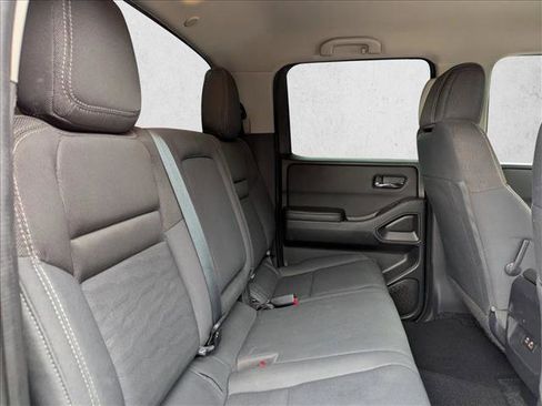 Used 2023 Nissan Frontier SV image 27