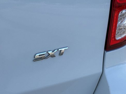 Used 2017 Dodge Grand Caravan SXT image 8