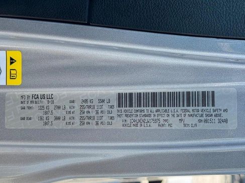 Used 2018 Jeep Wrangler Unlimited Sahara image 25