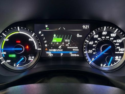 Used 2021 Toyota Highlander Limited AWD/4WD image 32
